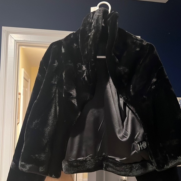 Blank NYC Faux Fur Jacket size L - Picture 1 of 4